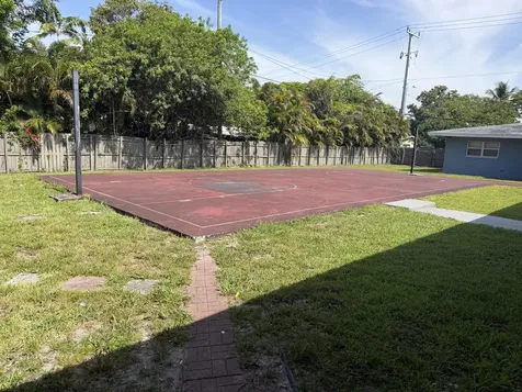 1133 NW 7th Avenue Fort Lauderdale FL 33311
