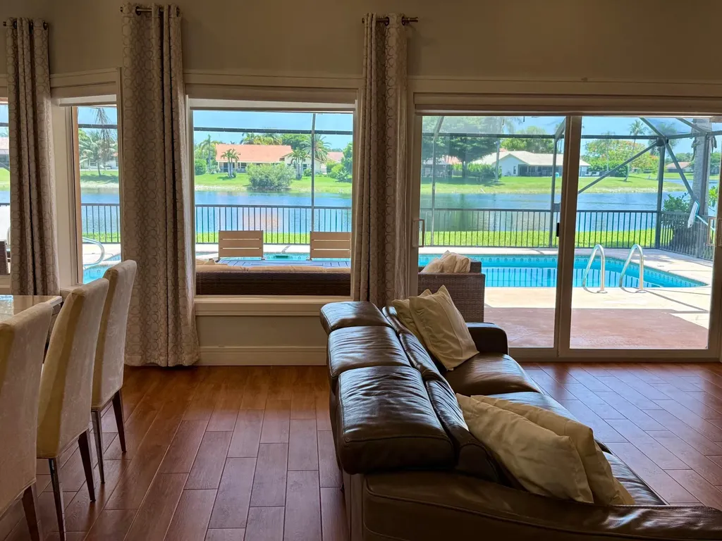 20725 Waters Edge Court Boca Raton FL 33498