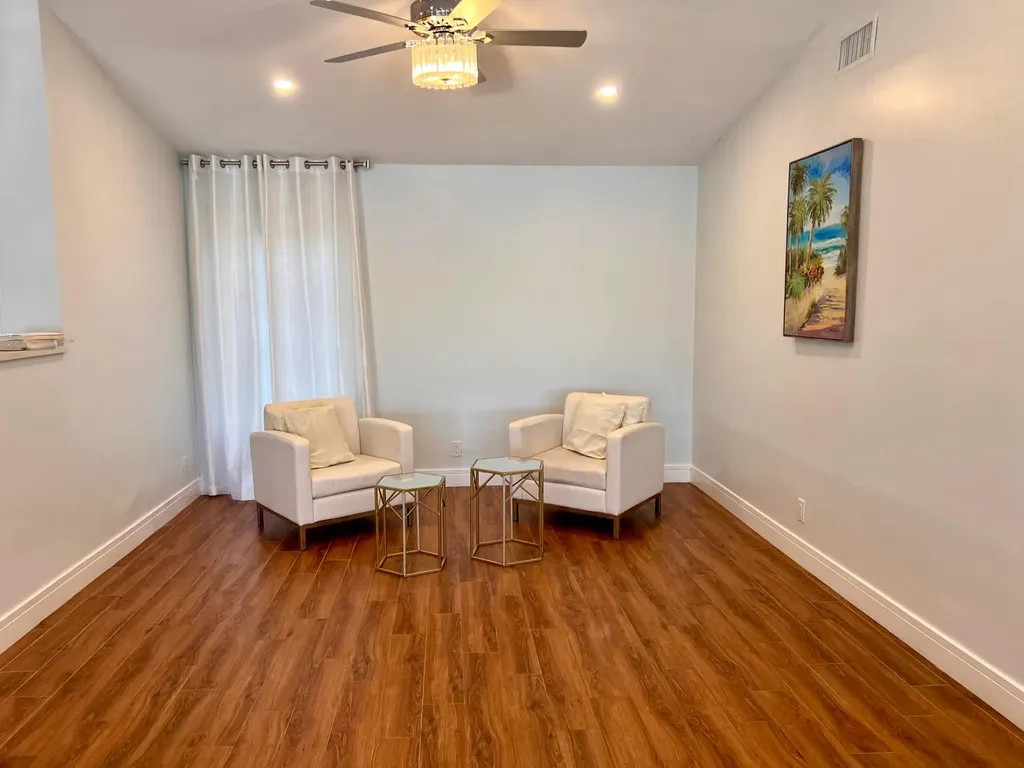 20725 Waters Edge Court Boca Raton FL 33498