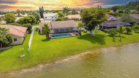 20725 Waters Edge Court Boca Raton FL 33498