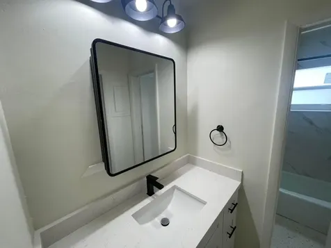 2220 N 19th Avenue Hollywood FL 33020