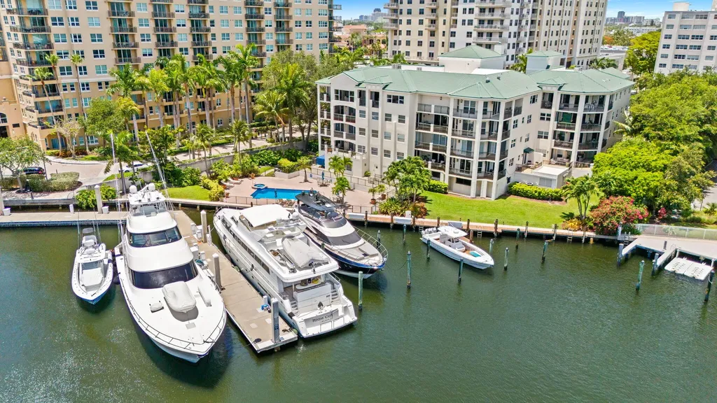 1050 Seminole Drive Fort Lauderdale FL 33304