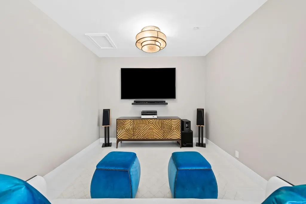 1050 Seminole Drive Fort Lauderdale FL 33304
