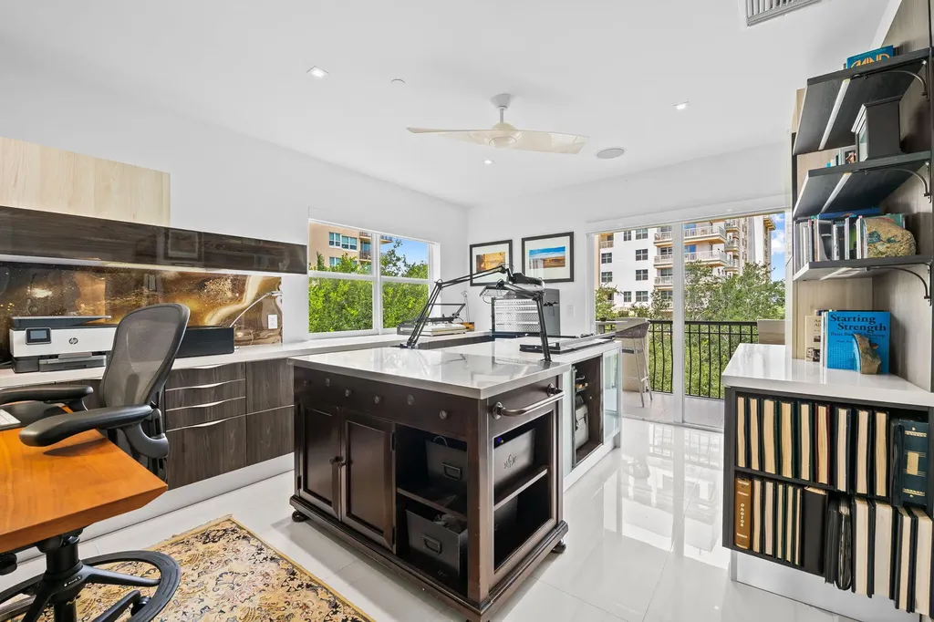 1050 Seminole Drive Fort Lauderdale FL 33304