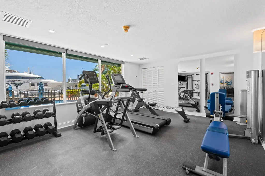 1050 Seminole Drive Fort Lauderdale FL 33304