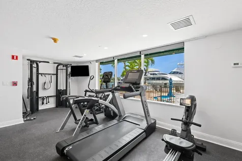 1050 Seminole Drive Fort Lauderdale FL 33304