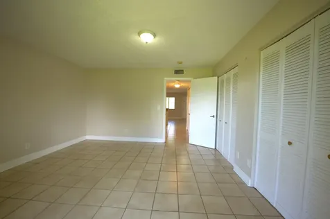 1523 Meadows Circle W Boynton Beach FL 33436