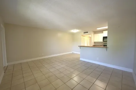 1523 Meadows Circle W Boynton Beach FL 33436