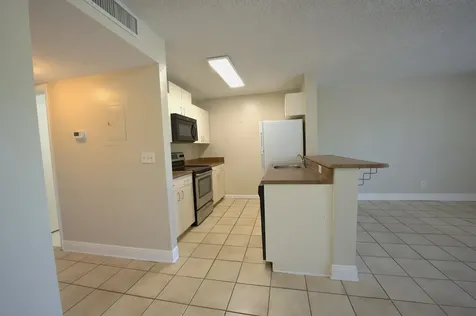 1523 Meadows Circle W Boynton Beach FL 33436
