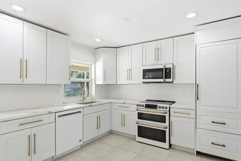 1430 NW 73rd Avenue NW Plantation FL 33313