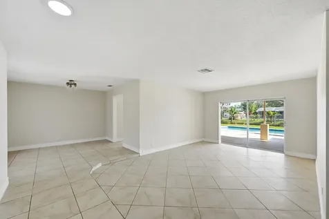 1430 NW 73rd Avenue NW Plantation FL 33313