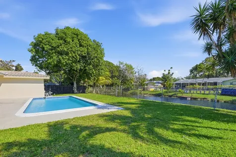 1430 NW 73rd Avenue NW Plantation FL 33313