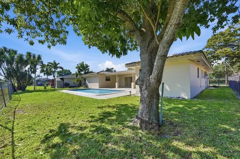 1430 NW 73rd Avenue NW Plantation FL 33313