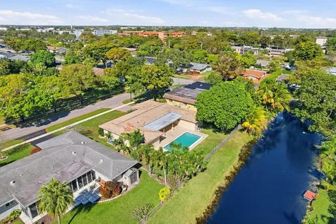 1430 NW 73rd Avenue NW Plantation FL 33313
