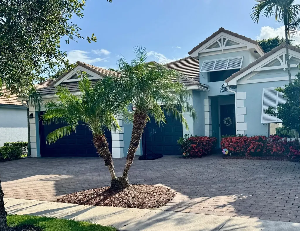 127 Palm Beach Plantation Boulevard West Palm Beach FL 33411