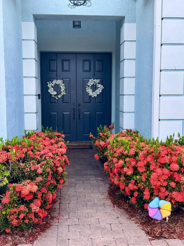 127 Palm Beach Plantation Boulevard West Palm Beach FL 33411
