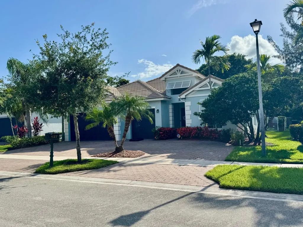 127 Palm Beach Plantation Boulevard West Palm Beach FL 33411