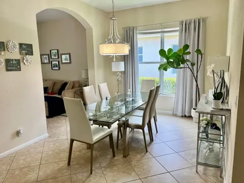 127 Palm Beach Plantation Boulevard West Palm Beach FL 33411