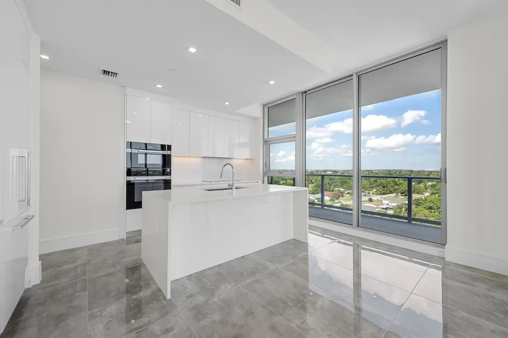 220 Lake Shore Drive Lake Park FL 33403