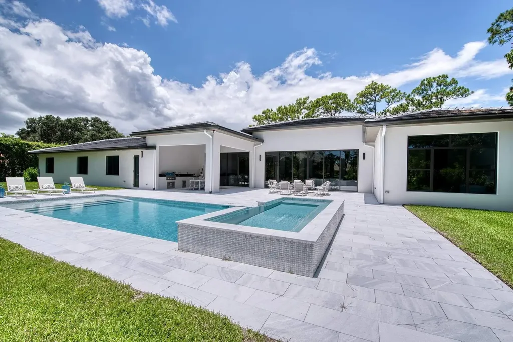 5382 Sea Biscuit Road Palm Beach Gardens FL 33418