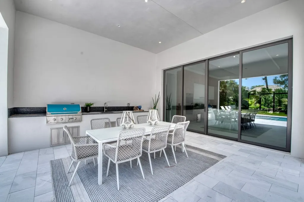 5382 Sea Biscuit Road Palm Beach Gardens FL 33418