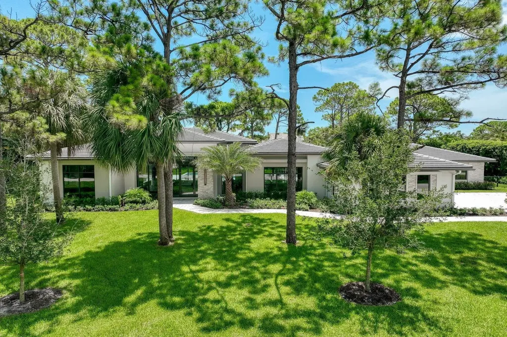 5382 Sea Biscuit Road Palm Beach Gardens FL 33418