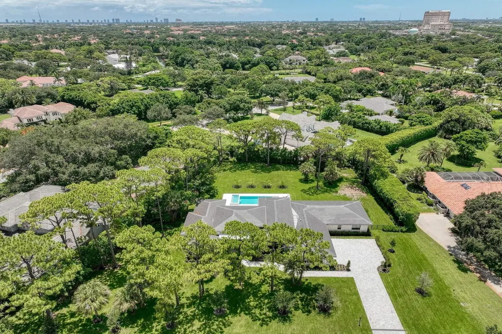 5382 Sea Biscuit Road Palm Beach Gardens FL 33418