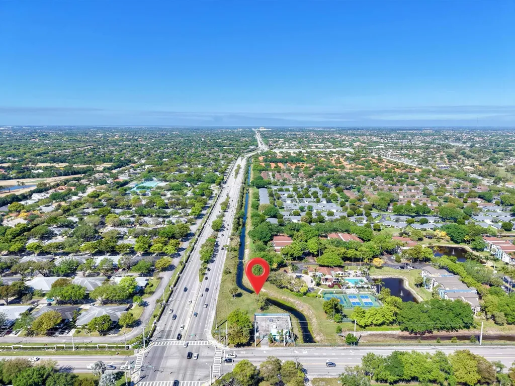Xxxx Lawrence Road Boynton Beach FL 33436
