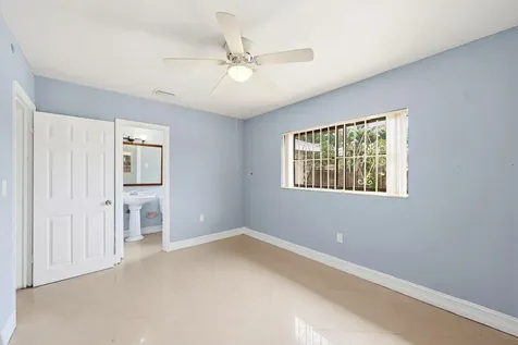740 E Evanston Circle Fort Lauderdale FL 33312