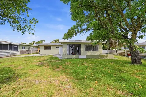 740 E Evanston Circle Fort Lauderdale FL 33312