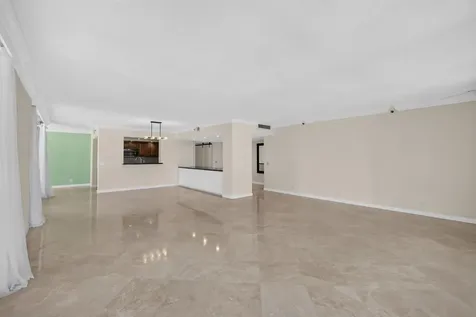 4000 N Ocean Drive Singer Island FL 33404