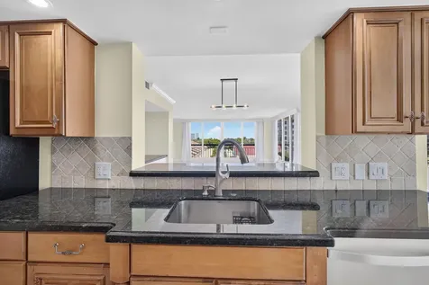 4000 N Ocean Drive Singer Island FL 33404