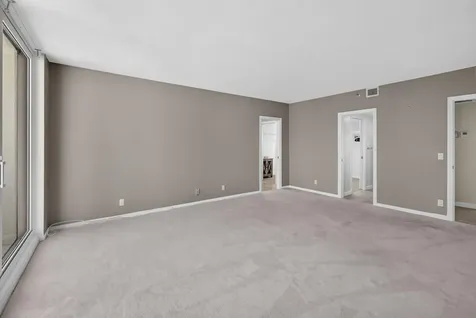 4000 N Ocean Drive Singer Island FL 33404