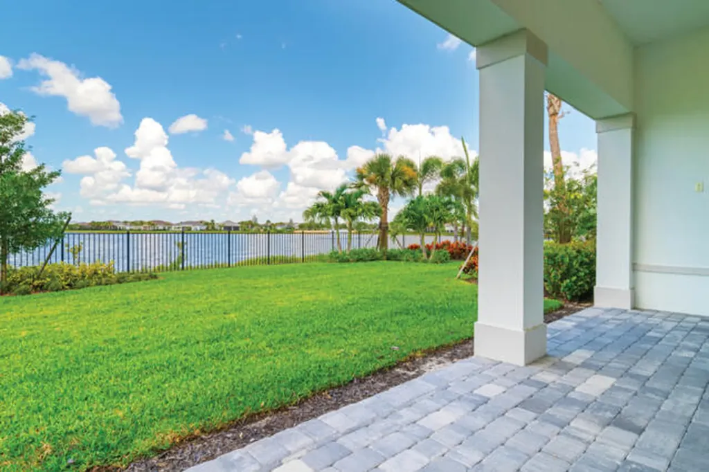 10444 Northbrook Circle Palm Beach Gardens FL 33412