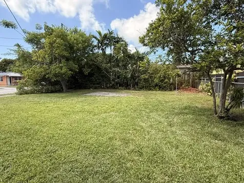 2802 SW 36th Avenue Miami FL 33133