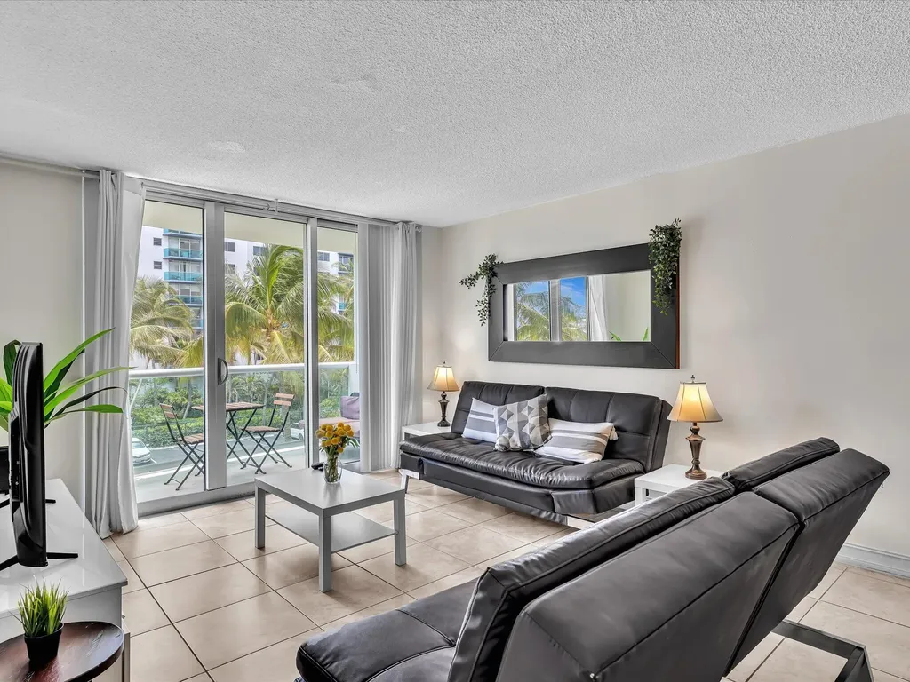 3901 S Ocean Drive Hollywood FL 33019