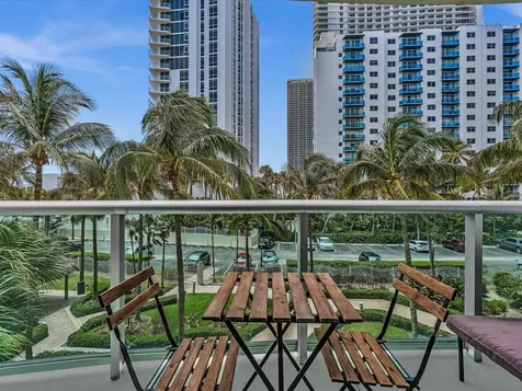 3901 S Ocean Drive Hollywood FL 33019