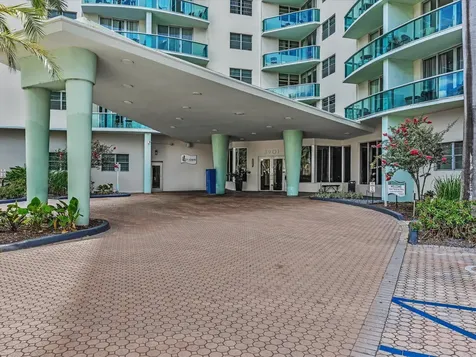 3901 S Ocean Drive Hollywood FL 33019