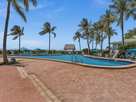 3901 S Ocean Drive Hollywood FL 33019