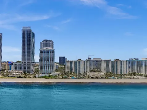 3901 S Ocean Drive Hollywood FL 33019