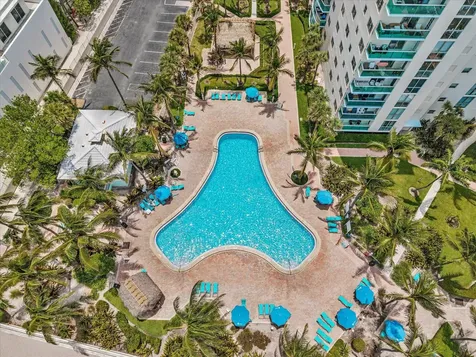 3901 S Ocean Drive Hollywood FL 33019