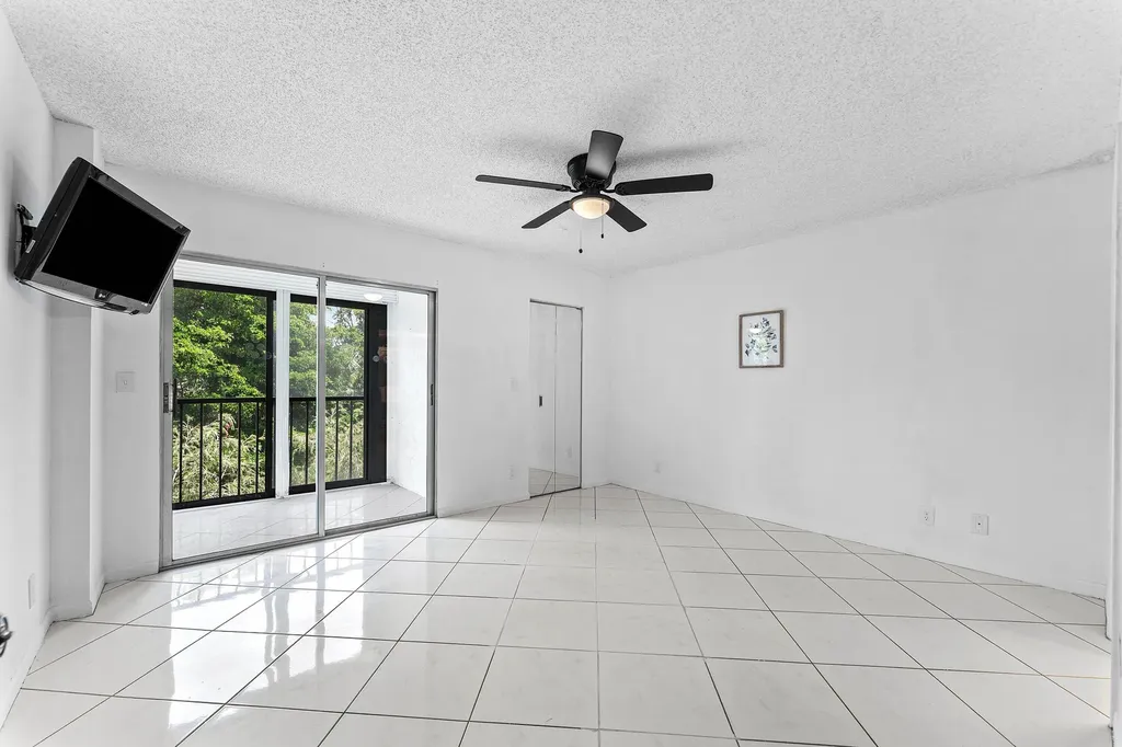 7301 Amberly Lane Delray Beach FL 33446