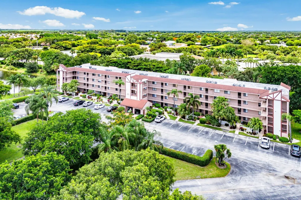 7301 Amberly Lane Delray Beach FL 33446