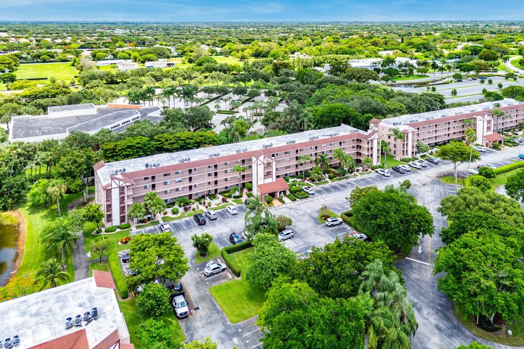 7301 Amberly Lane Delray Beach FL 33446