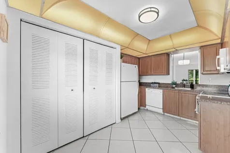 7301 Amberly Lane Delray Beach FL 33446
