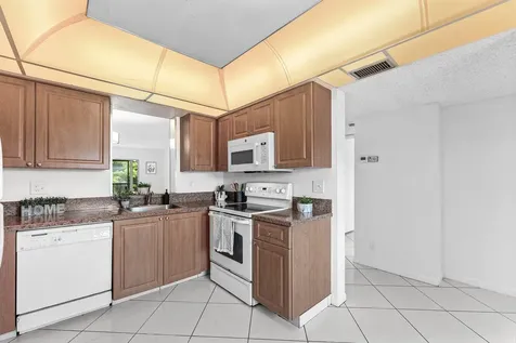 7301 Amberly Lane Delray Beach FL 33446