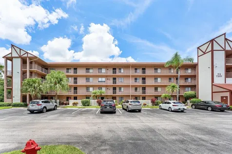 7301 Amberly Lane Delray Beach FL 33446