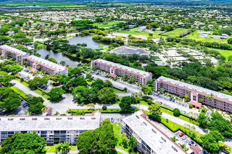 7301 Amberly Lane Delray Beach FL 33446