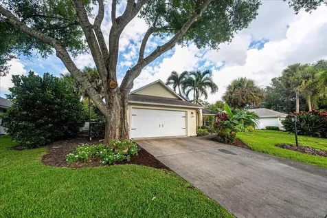 109 39th Drive Vero Beach FL 32968