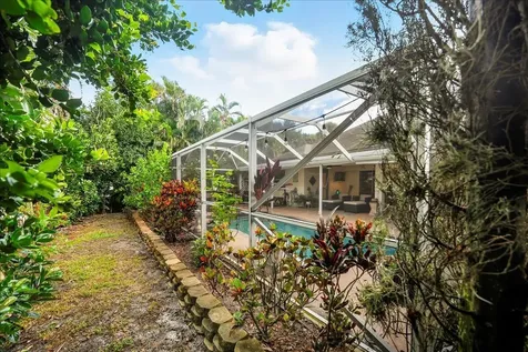 109 39th Drive Vero Beach FL 32968